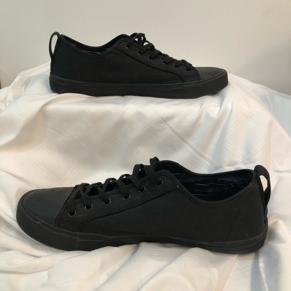 ALDO black canvas snickers